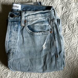 Pistola jeans!